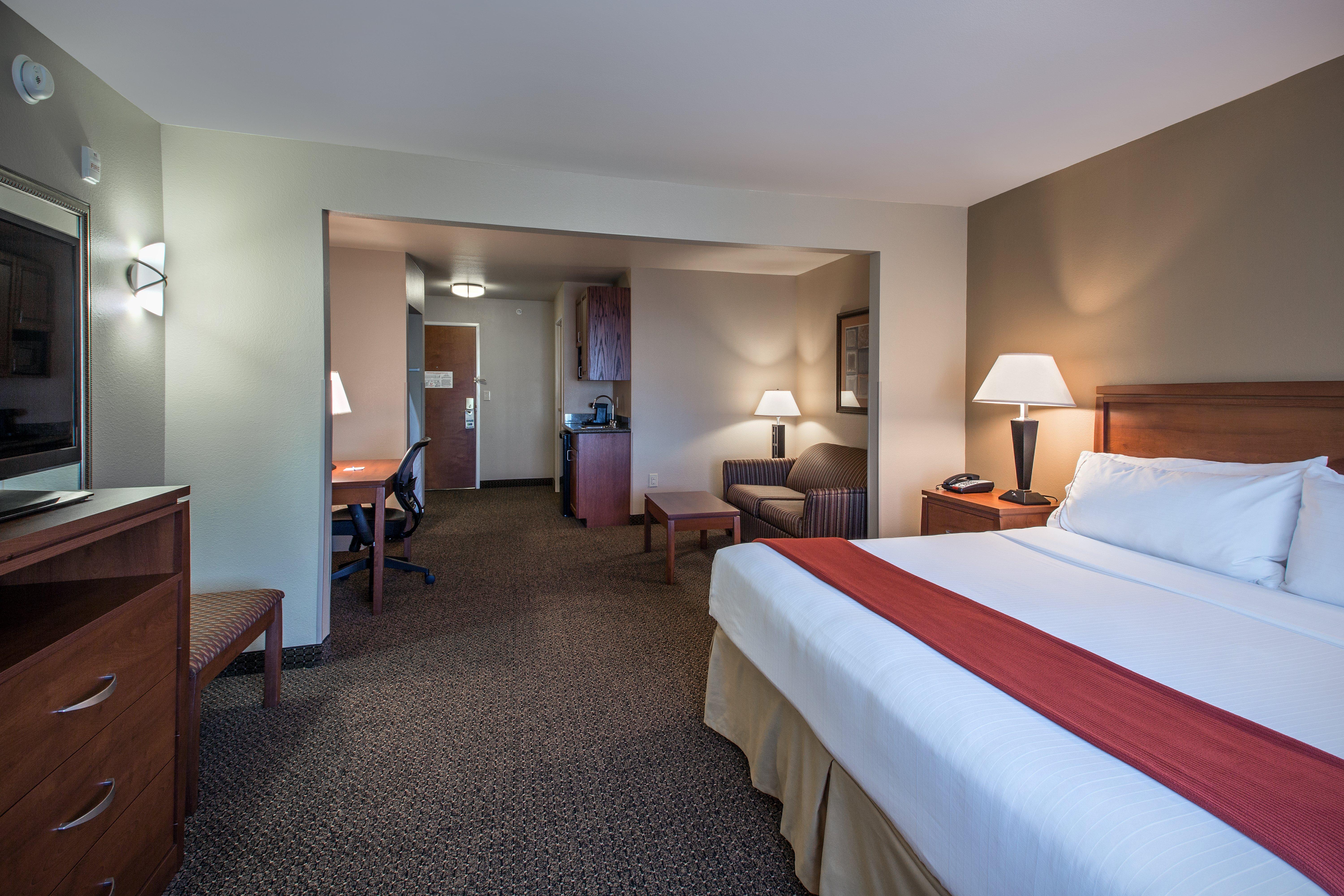 Holiday Inn Express Hotel & Suites Lewisburg By Ihg Bagian luar foto