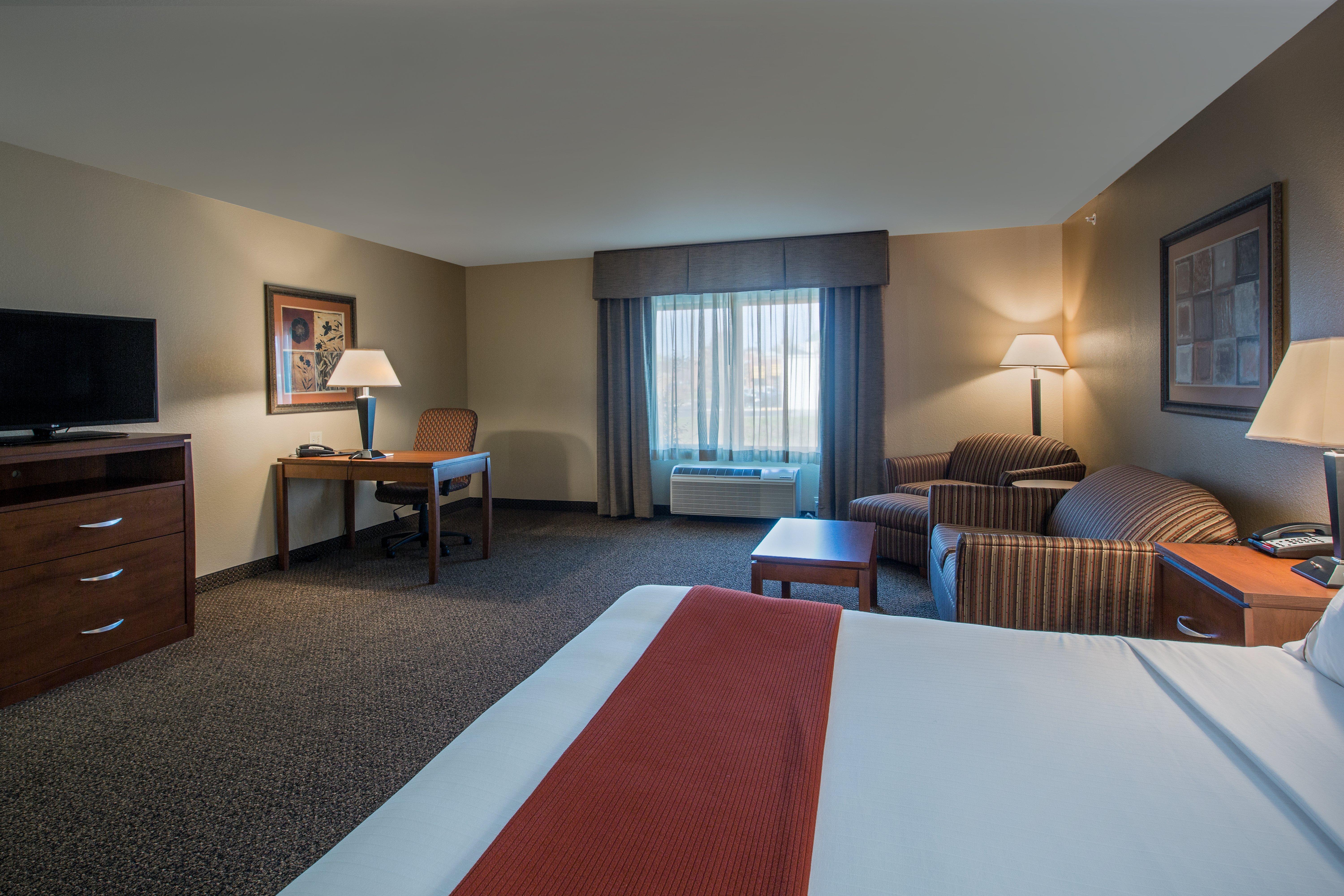 Holiday Inn Express Hotel & Suites Lewisburg By Ihg Bagian luar foto