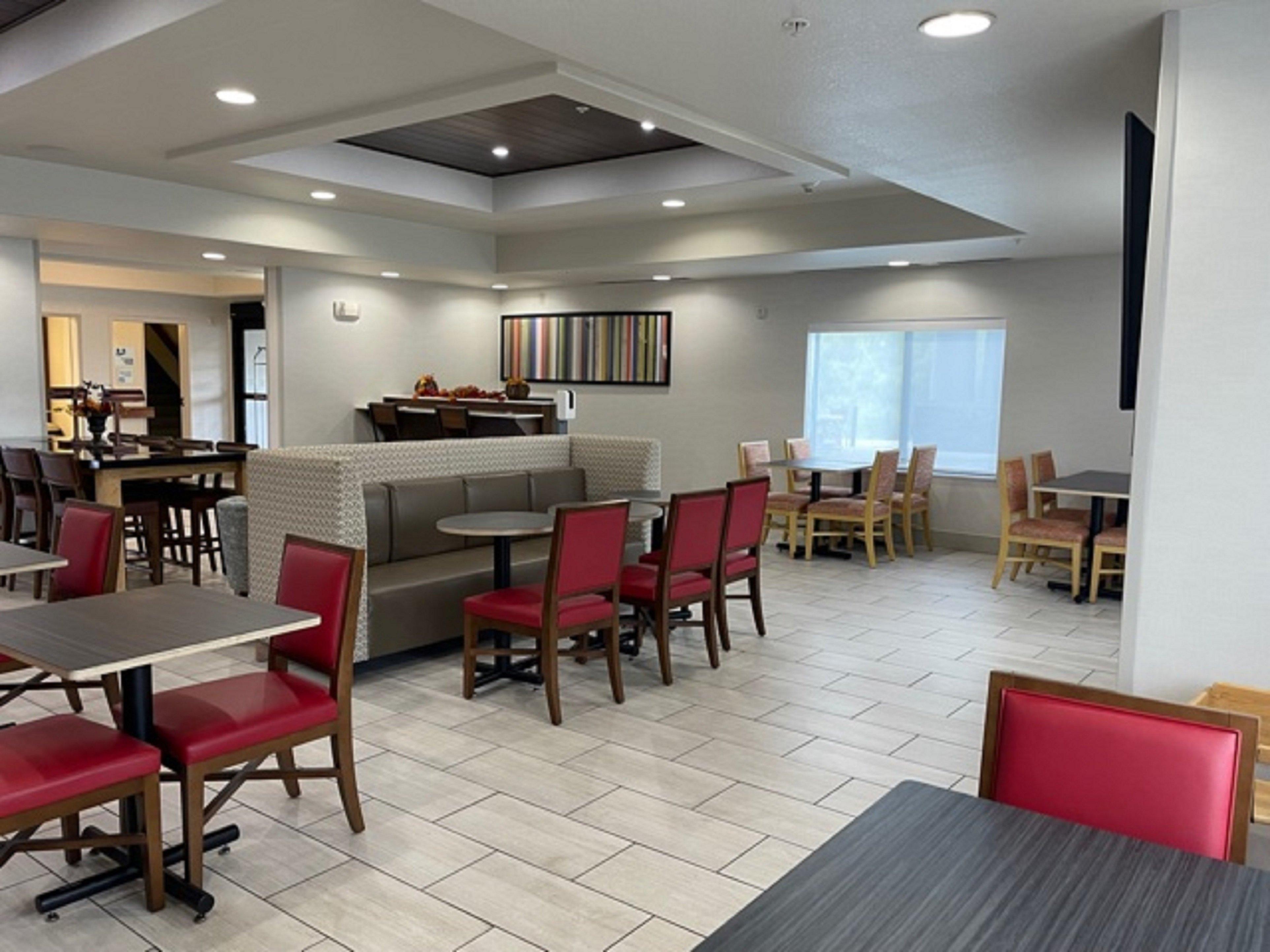 Holiday Inn Express Hotel & Suites Lewisburg By Ihg Bagian luar foto