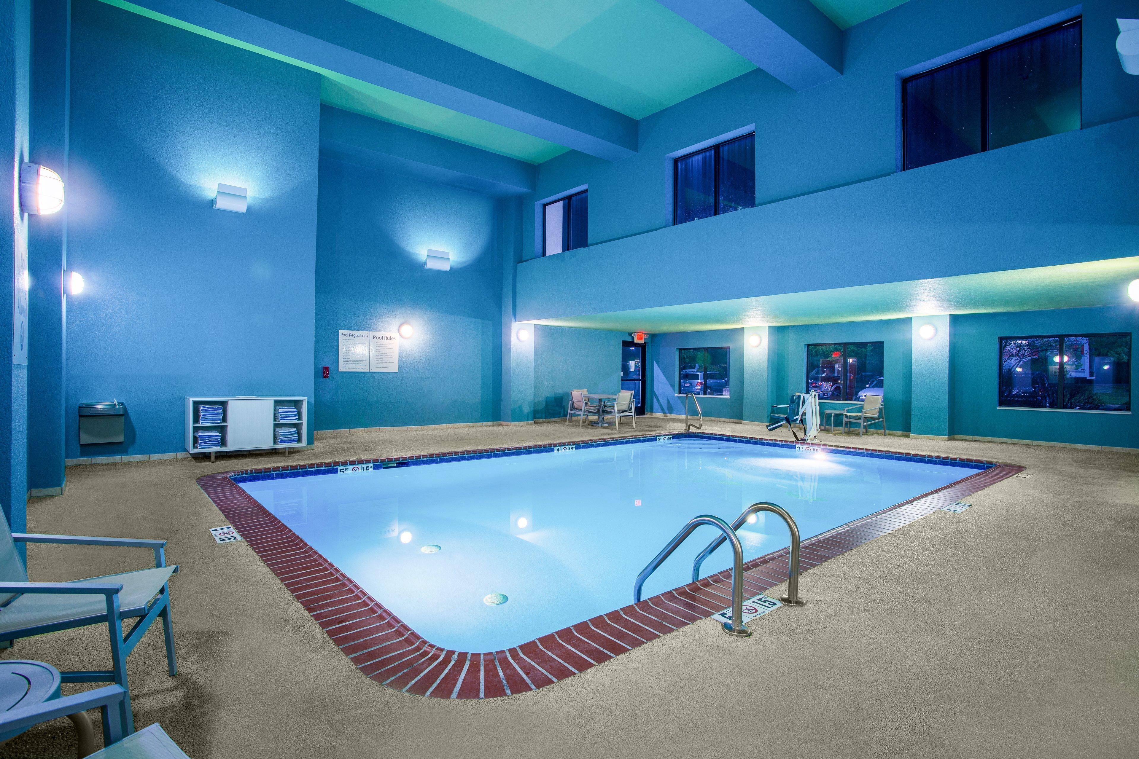 Holiday Inn Express Hotel & Suites Lewisburg By Ihg Bagian luar foto