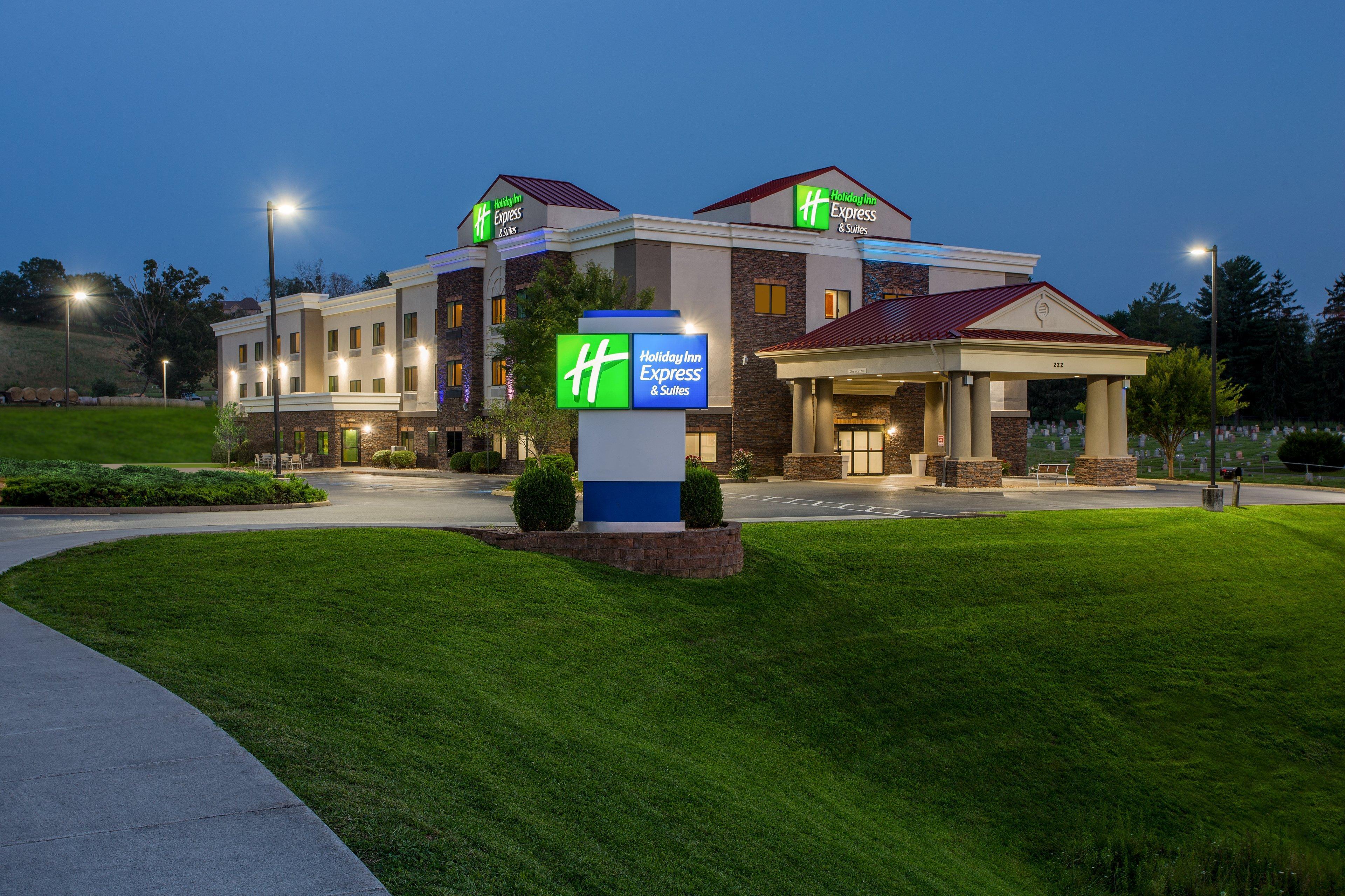 Holiday Inn Express Hotel & Suites Lewisburg By Ihg Bagian luar foto