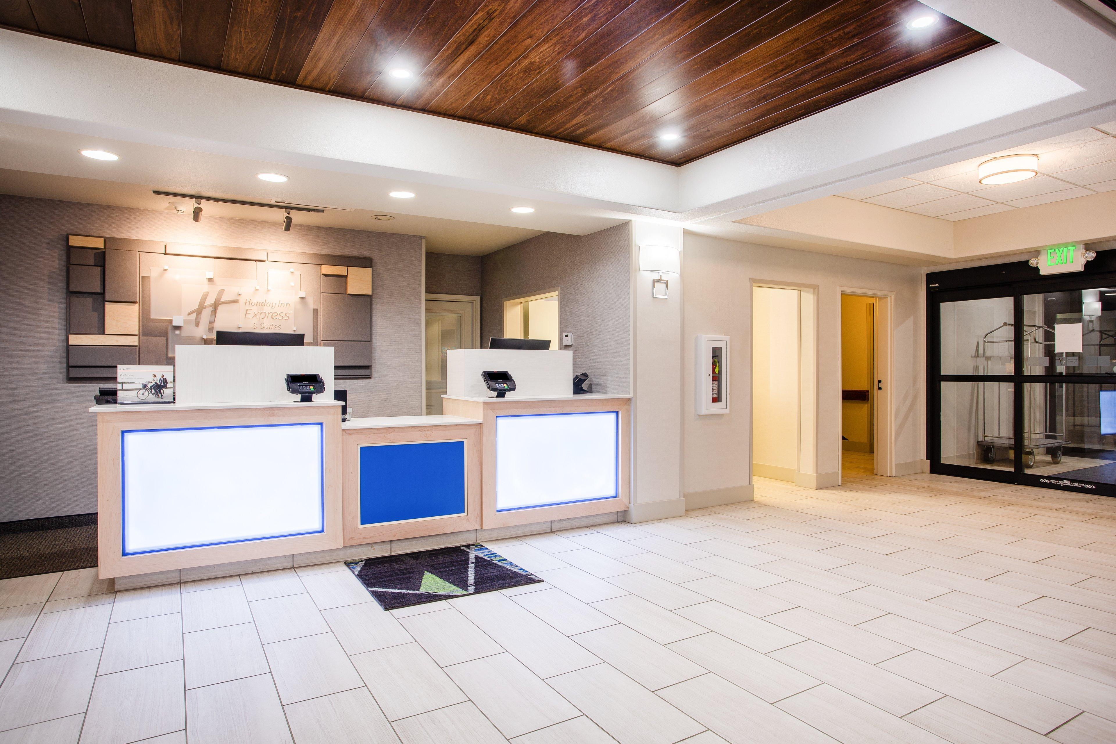 Holiday Inn Express Hotel & Suites Lewisburg By Ihg Bagian luar foto